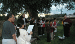 Chanting Sutras at the 2010 Fish Release Ceremony at Xuanfa Institute