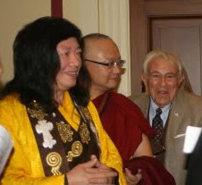 H.H. Dorje Chang Buddha III at the award of the World Peace Prize