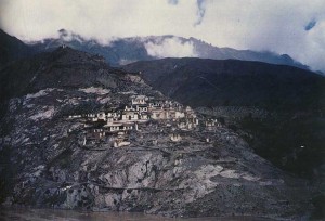 Dakpo Gompa, a Geluk monastery in southern Tibet and the site of Dharma King Pabongka Rinpoche's enlightenment. 